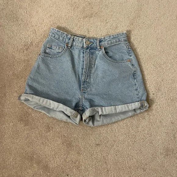 Zara High Rise Mom Shorts - Picture 1 of 3